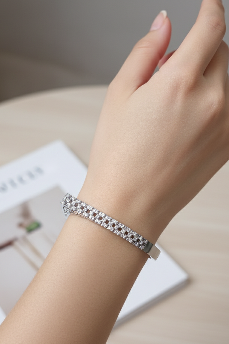 Celesté Radiant Cuff