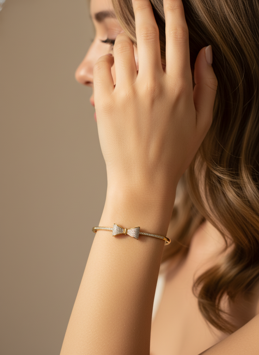 Lumière Bow Cuff