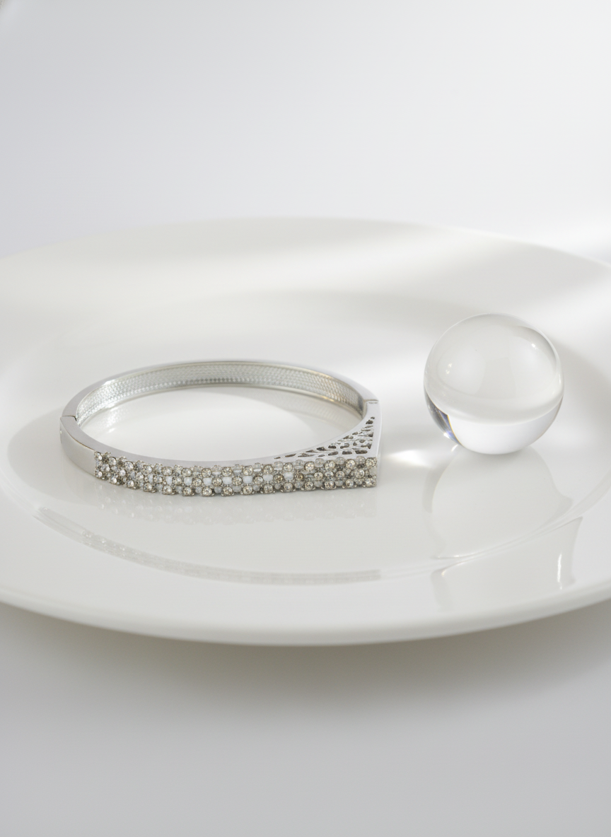 Celesté Radiant Cuff