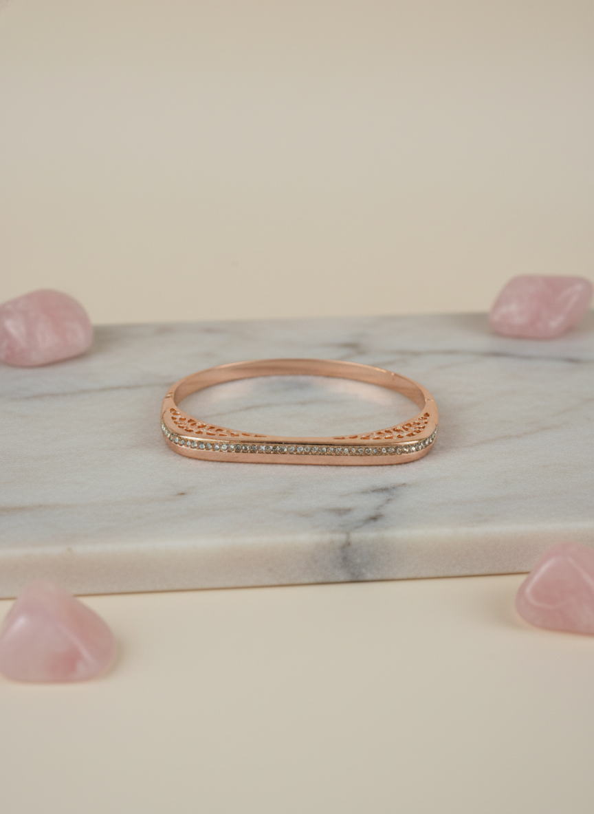 Rosélune Cuff