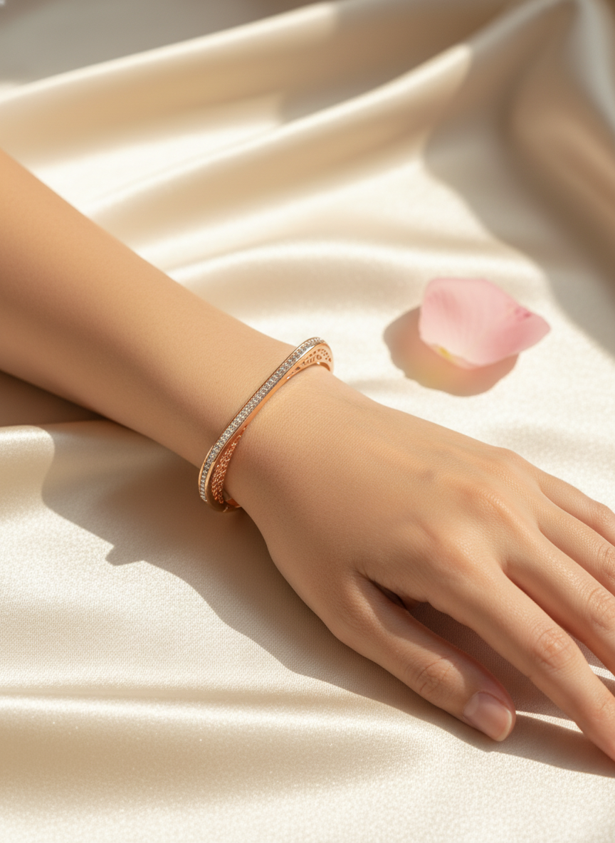 Rosélune Cuff